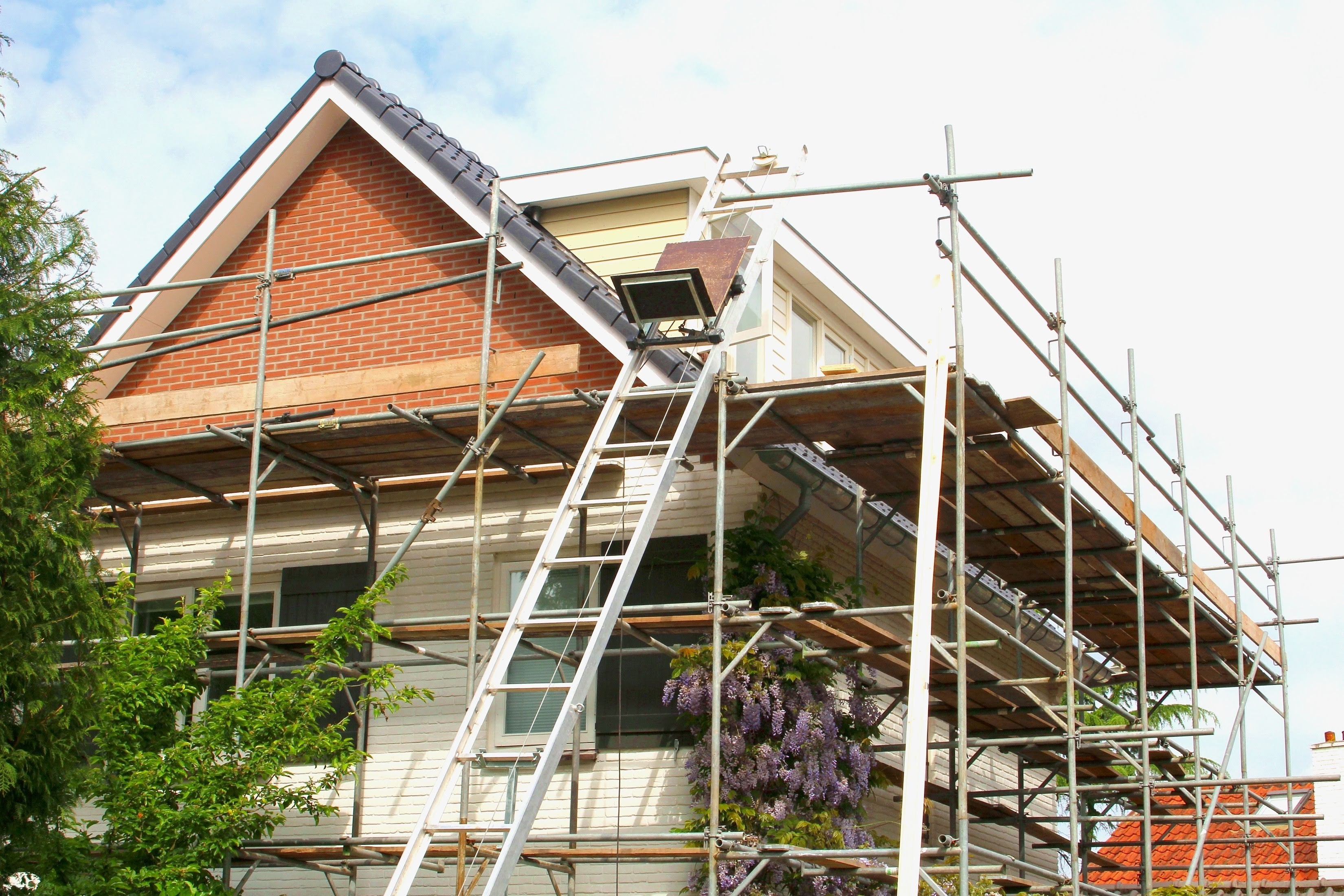Euroal Wall System: Service Image-2 Euroal Wall System: Service Image-2